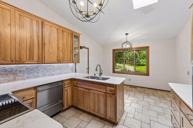 14810 Lloyds Drive, Minnetonka, MN 55345