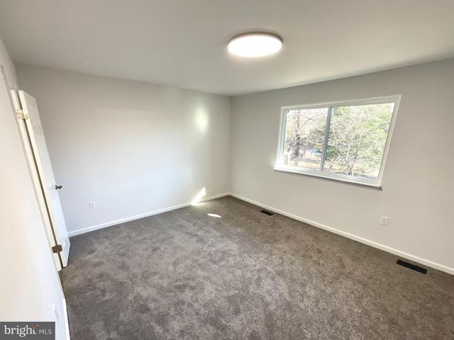 33 KINGS WHARF PL, Waldorf, MD 20602