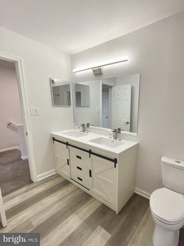 33 KINGS WHARF PL, Waldorf, MD 20602