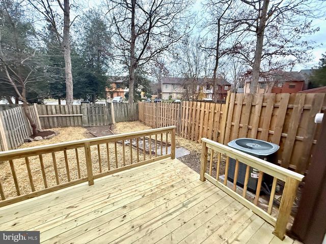 33 KINGS WHARF PL, Waldorf, MD 20602