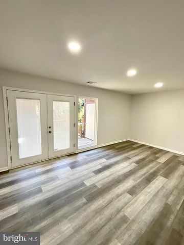 33 KINGS WHARF PL, Waldorf, MD 20602