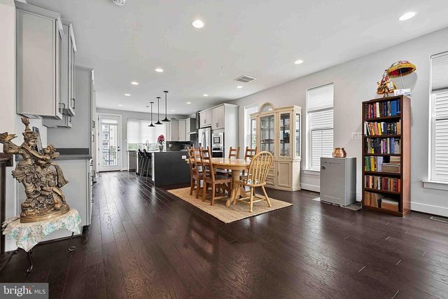 6185 VENETO TER, Alexandria, VA 22312