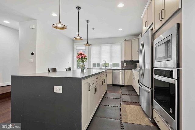 6185 VENETO TER, Alexandria, VA 22312