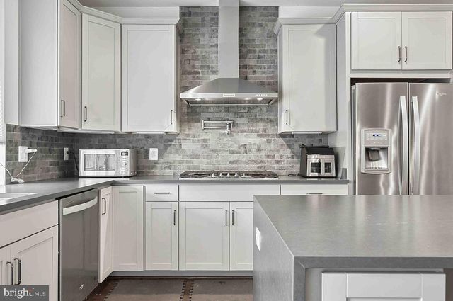 6185 VENETO TER, Alexandria, VA 22312