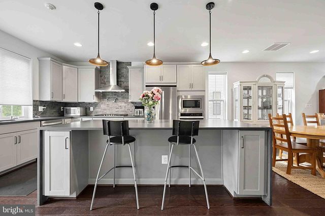 6185 VENETO TER, Alexandria, VA 22312