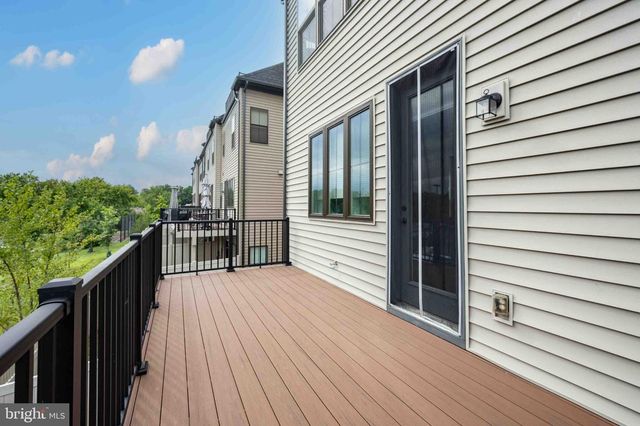 6185 VENETO TER, Alexandria, VA 22312