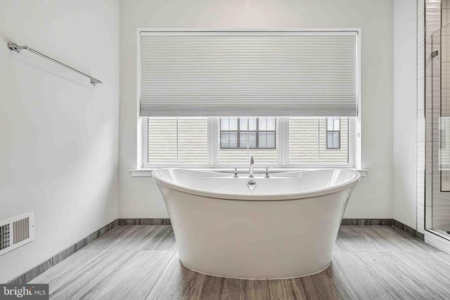 6185 VENETO TER, Alexandria, VA 22312