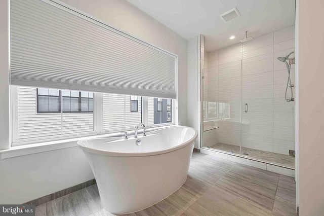 6185 VENETO TER, Alexandria, VA 22312