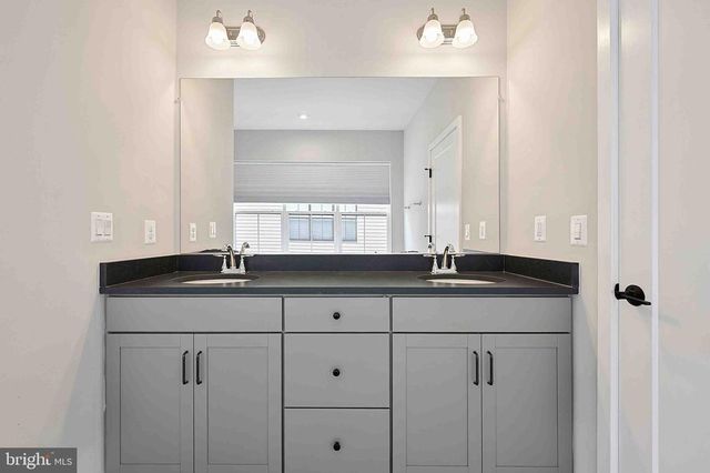 6185 VENETO TER, Alexandria, VA 22312