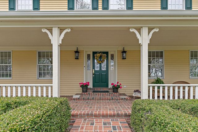 309 Three Oaks Road, Cary, IL 60013