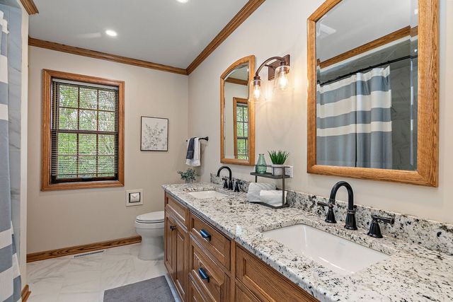 309 Three Oaks Road, Cary, IL 60013