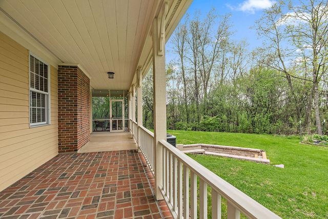 309 Three Oaks Road, Cary, IL 60013