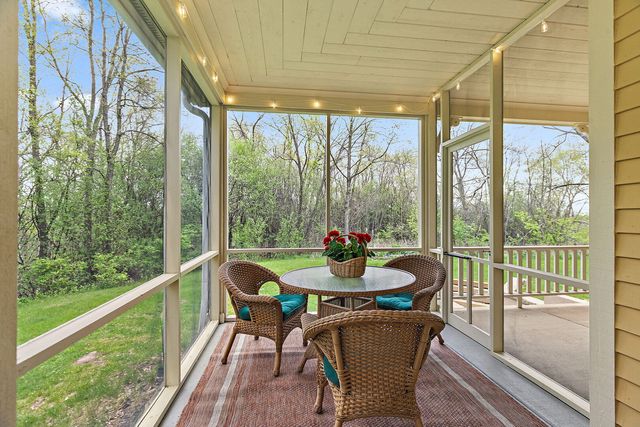 309 Three Oaks Road, Cary, IL 60013