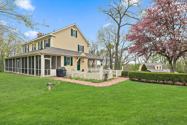 309 Three Oaks Road, Cary, IL 60013