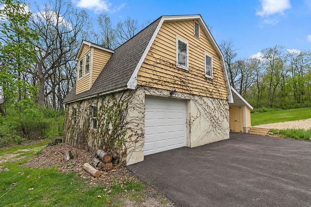 309 Three Oaks Road, Cary, IL 60013