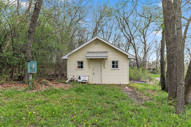 309 Three Oaks Road, Cary, IL 60013