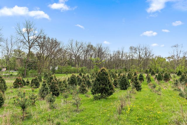 309 Three Oaks Road, Cary, IL 60013