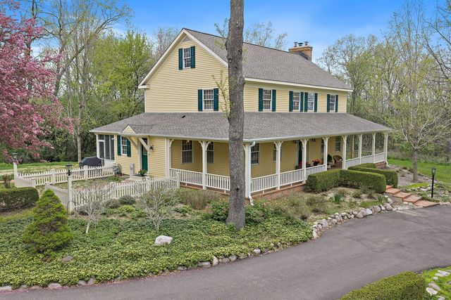 309 Three Oaks Road, Cary, IL 60013