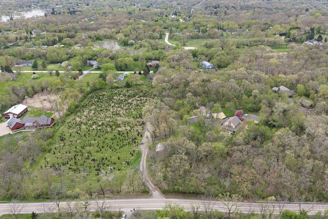 309 Three Oaks Road, Cary, IL 60013