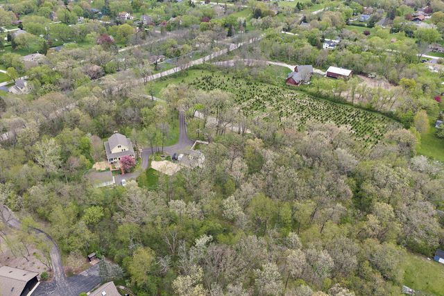 309 Three Oaks Road, Cary, IL 60013