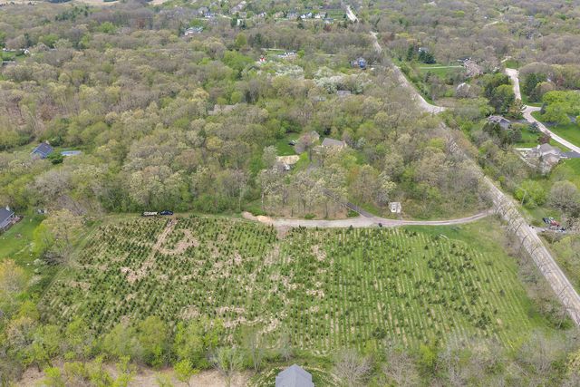 309 Three Oaks Road, Cary, IL 60013