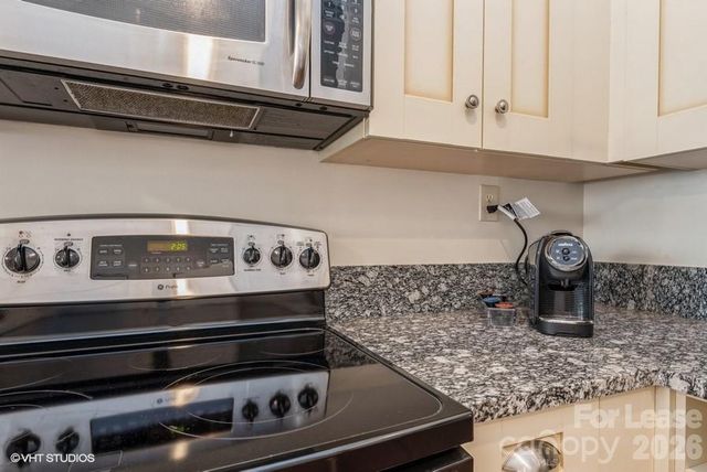 230 S Tryon Street 903, Charlotte, NC 28202