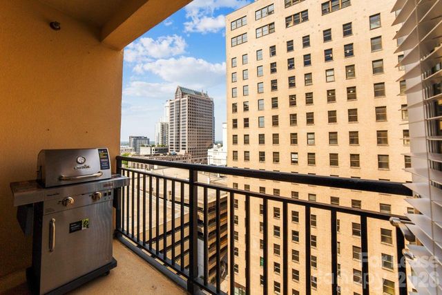 230 S Tryon Street 903, Charlotte, NC 28202