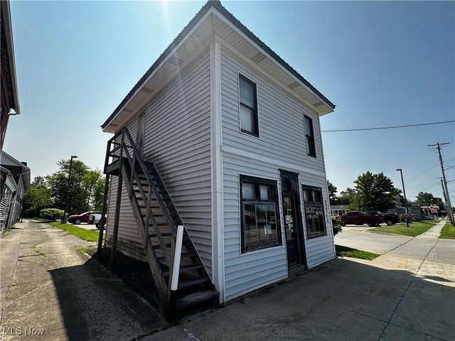 70 S Chestnut Street, Jefferson, OH 44047