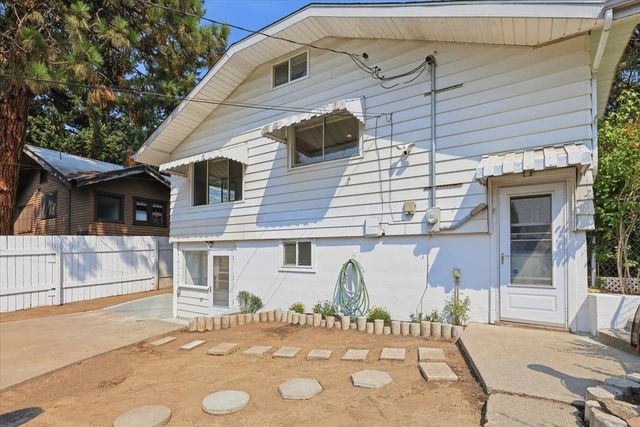 1528 S Adams St, Spokane, WA 99203