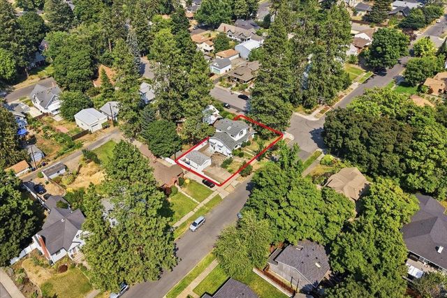 1528 S Adams St, Spokane, WA 99203