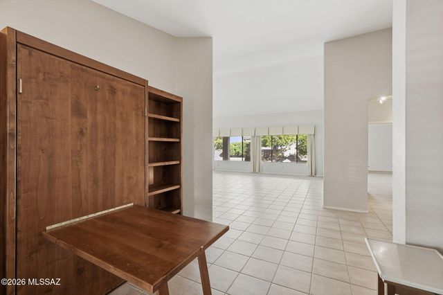 1612 N Rush Creek Court, Green Valley, AZ 85614