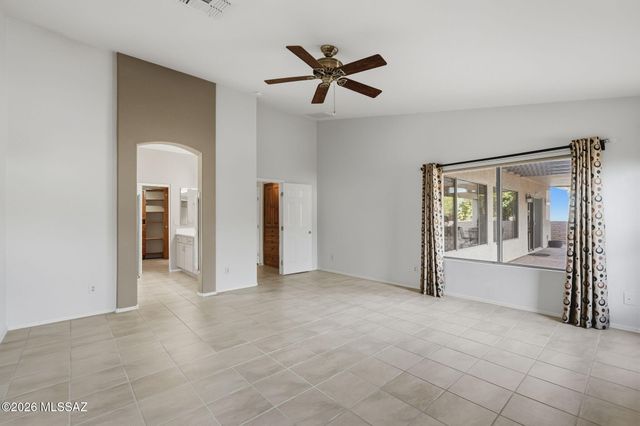 1612 N Rush Creek Court, Green Valley, AZ 85614