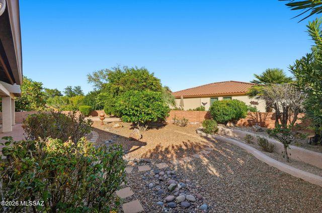 1612 N Rush Creek Court, Green Valley, AZ 85614