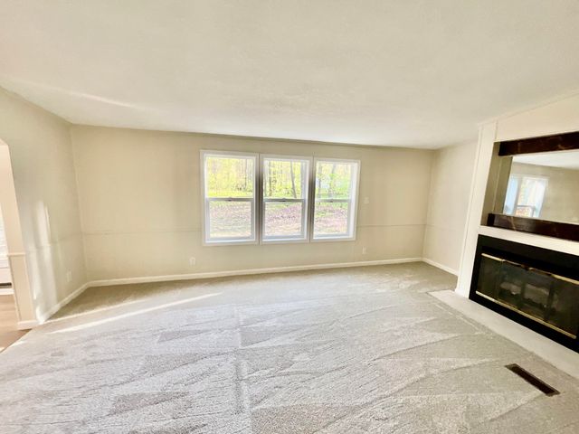 6249 E Tamarack Road, Richland Twp, MI 48891