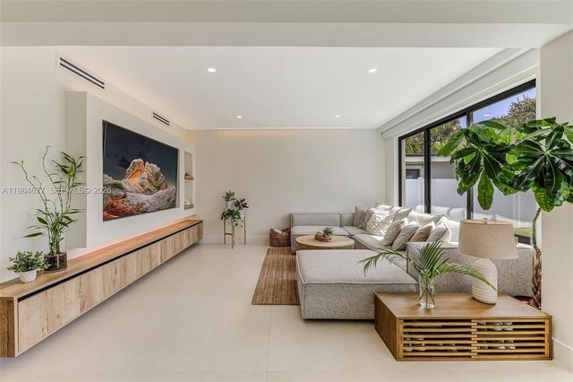 905 Fairway Drive, Miami Beach, FL 33141