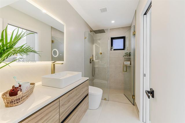 905 Fairway Drive, Miami Beach, FL 33141