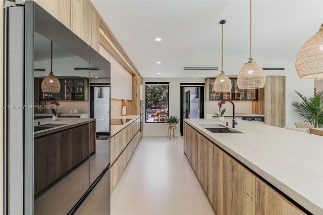 905 Fairway Drive, Miami Beach, FL 33141