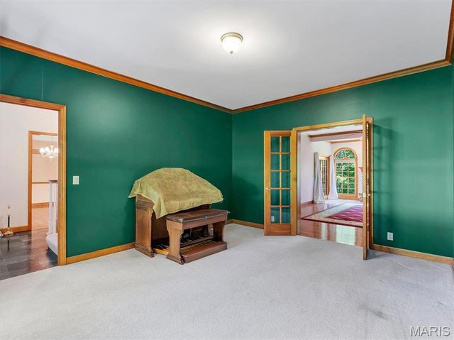 908 N Ballas Road, St Louis, MO 63131
