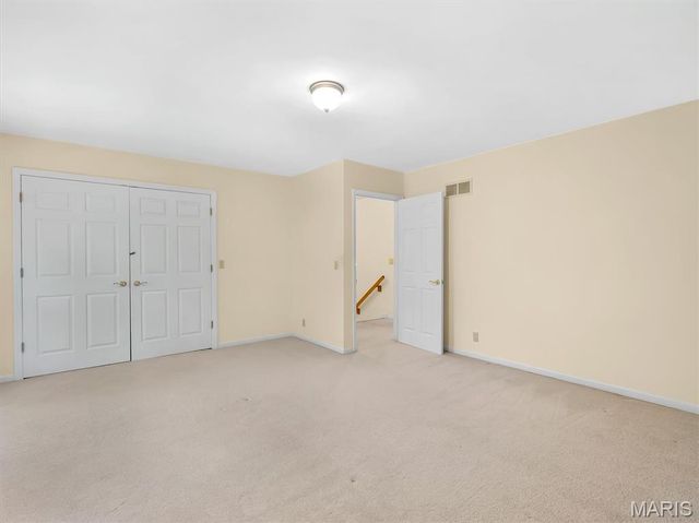 908 N Ballas Road, St Louis, MO 63131