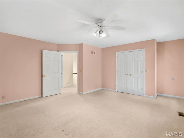 908 N Ballas Road, St Louis, MO 63131
