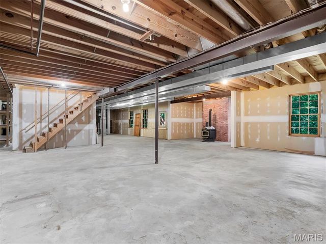 908 N Ballas Road, St Louis, MO 63131