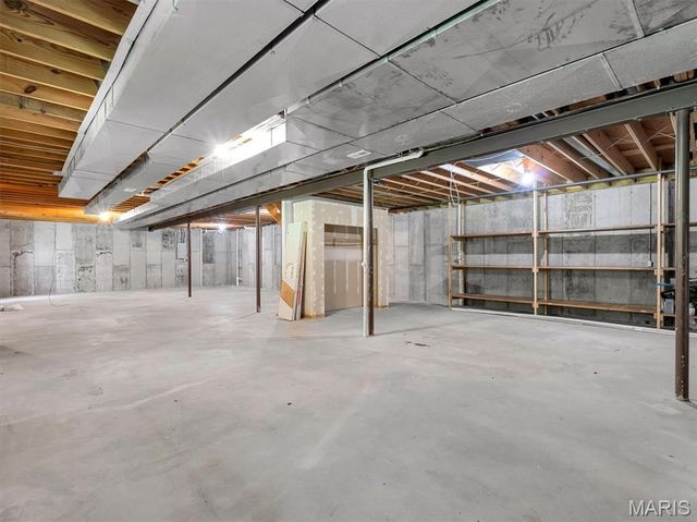 908 N Ballas Road, St Louis, MO 63131