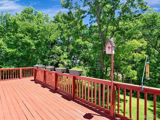 908 N Ballas Road, St Louis, MO 63131
