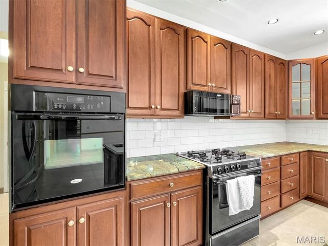 908 N Ballas Road, St Louis, MO 63131