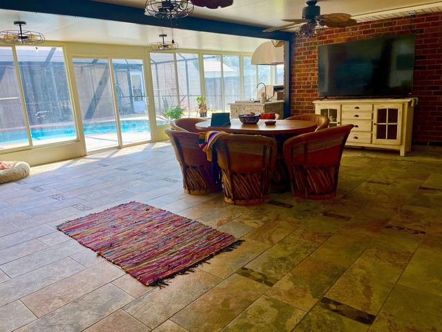 102 S Bayou Estates Drive, Des Allemands, LA 70030