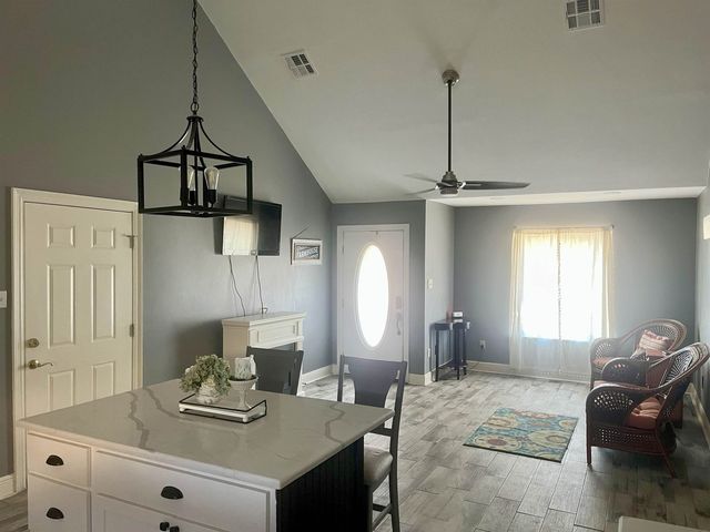 102 S Bayou Estates Drive, Des Allemands, LA 70030