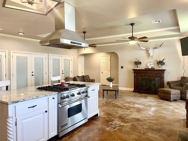 102 S Bayou Estates Drive, Des Allemands, LA 70030