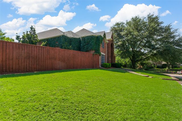 2988 Hillingdon Drive, Richardson, TX 75082