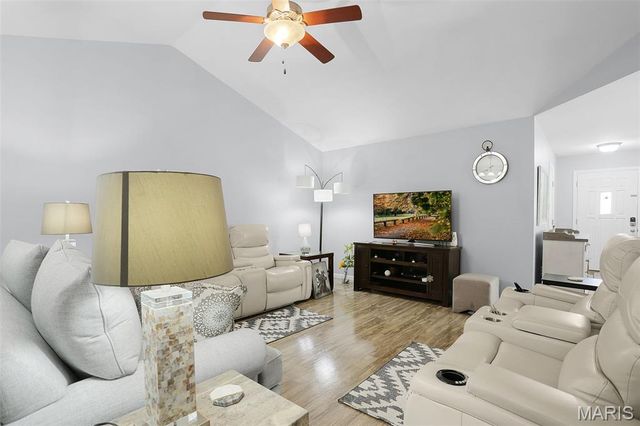 1659 Vine School Road, Herculaneum, MO 63048