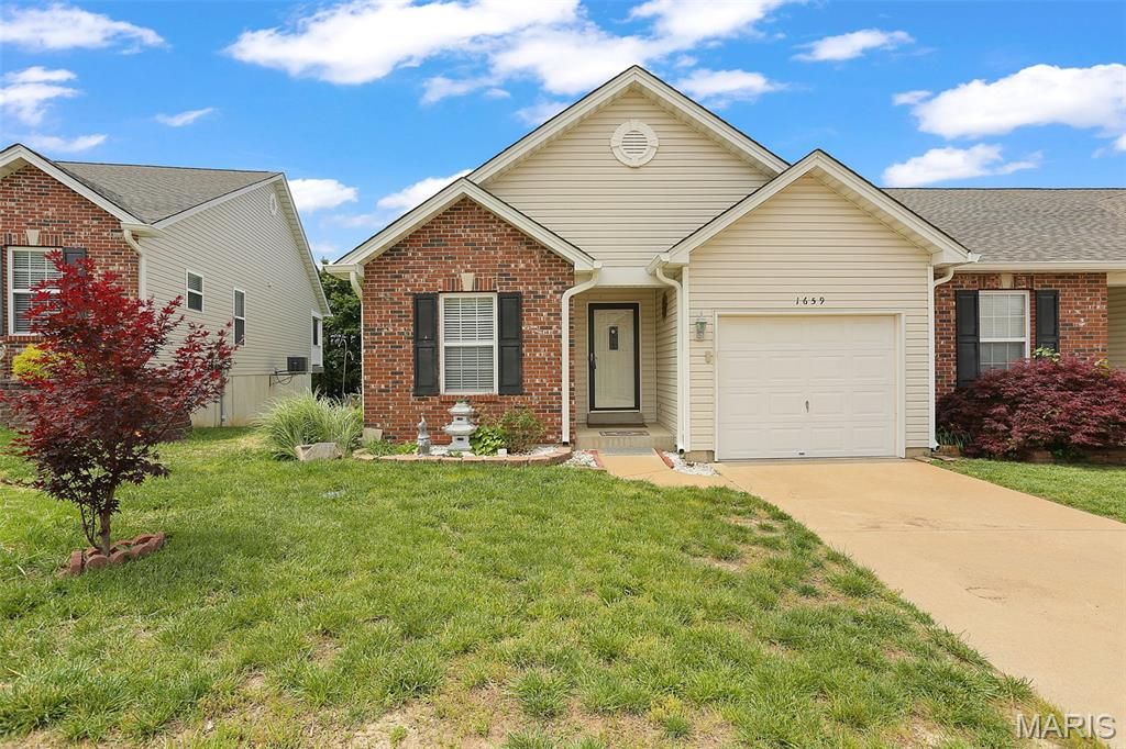 1659 Vine School Road, Herculaneum, MO 63048